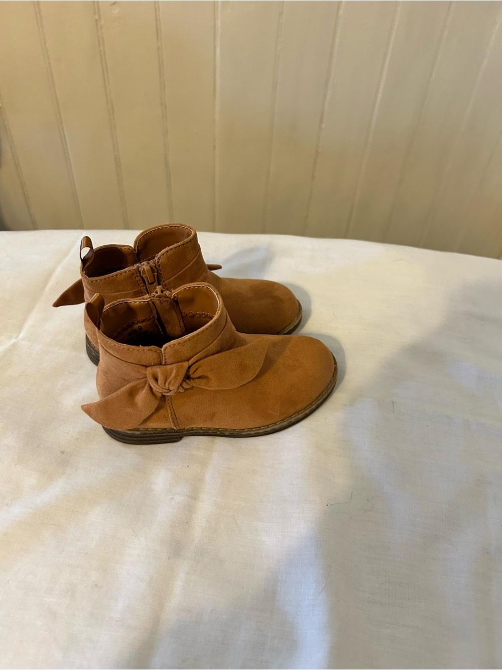 Gap Chelsea Toddler Vegan Suede Bow Ankle Boots/Cognac Brown/Size 9/NWOT